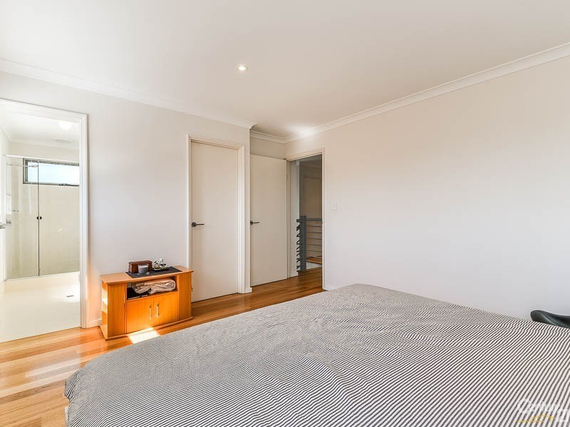 49A Rushton Street, Burswood WA 6100