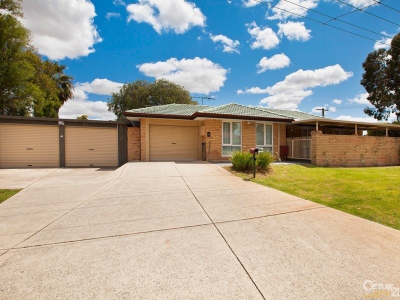 4 Imperial Court, Seville Grove WA 6112