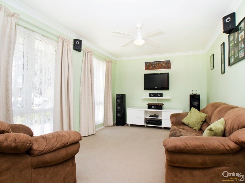 4 Imperial Court, Seville Grove WA 6112