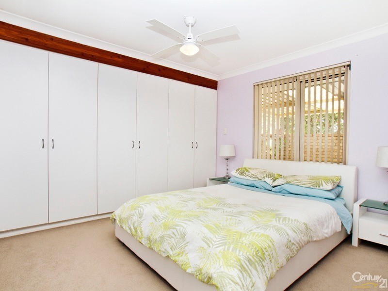 4 Imperial Court, Seville Grove WA 6112