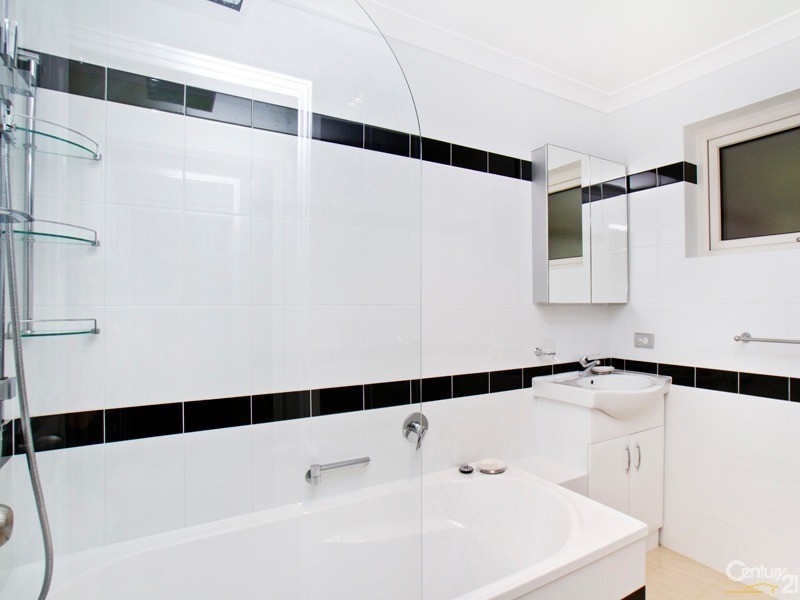 4 Imperial Court, Seville Grove WA 6112