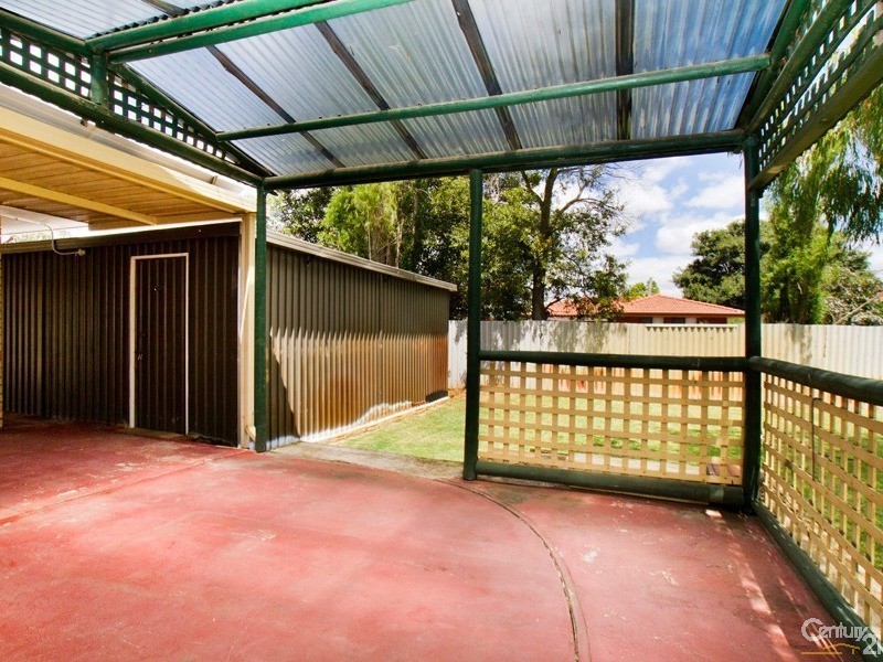 4 Imperial Court, Seville Grove WA 6112