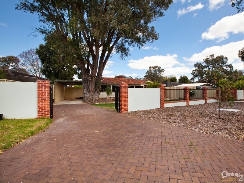 10 Coral Street, Martin WA 6110