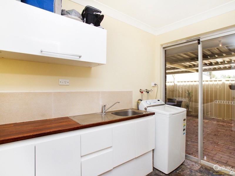 10 Coral Street, Martin WA 6110