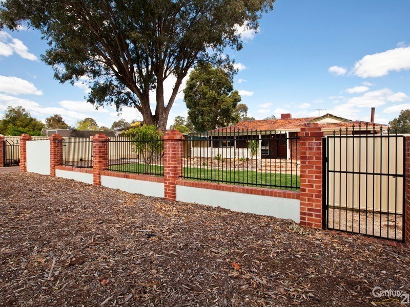 10 Coral Street, Martin WA 6110