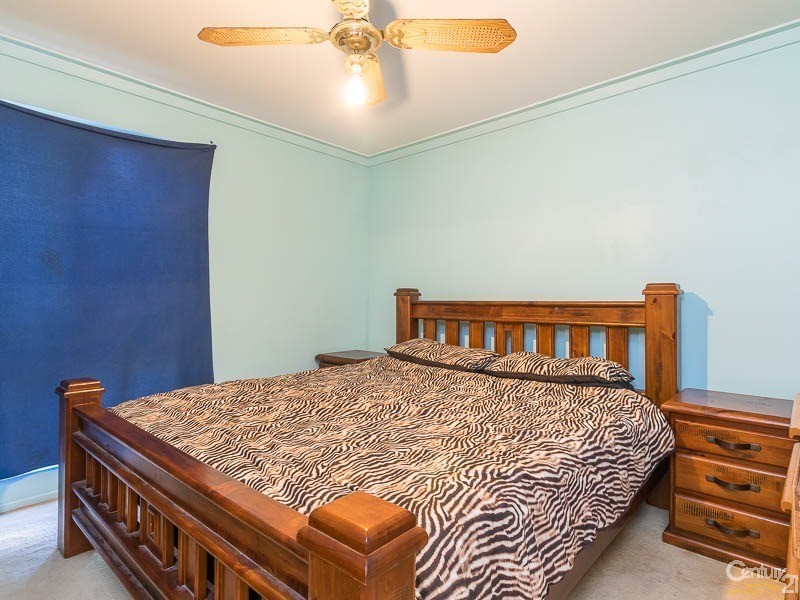 3 Coran Place, Camillo WA 6111