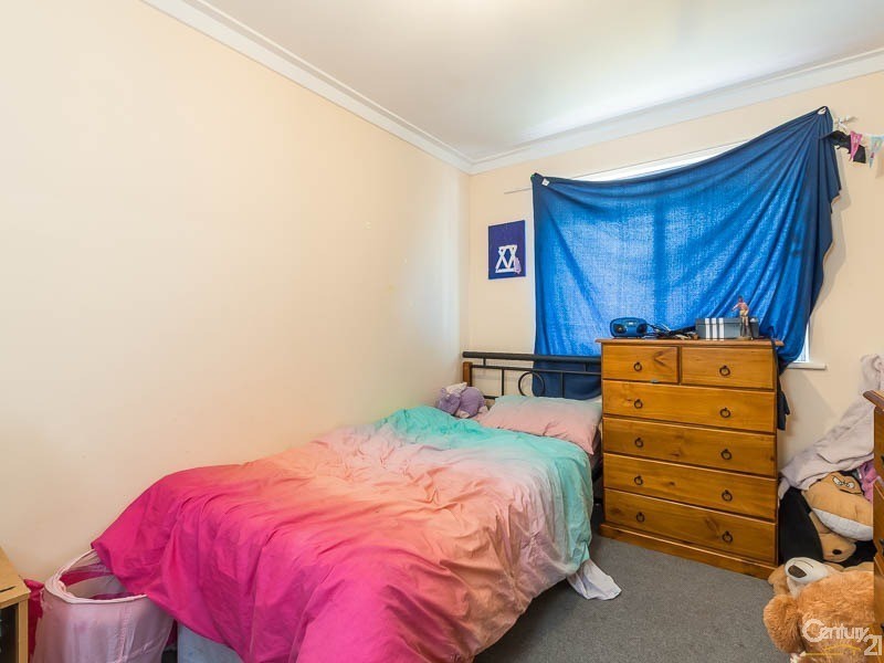 3 Coran Place, Camillo WA 6111