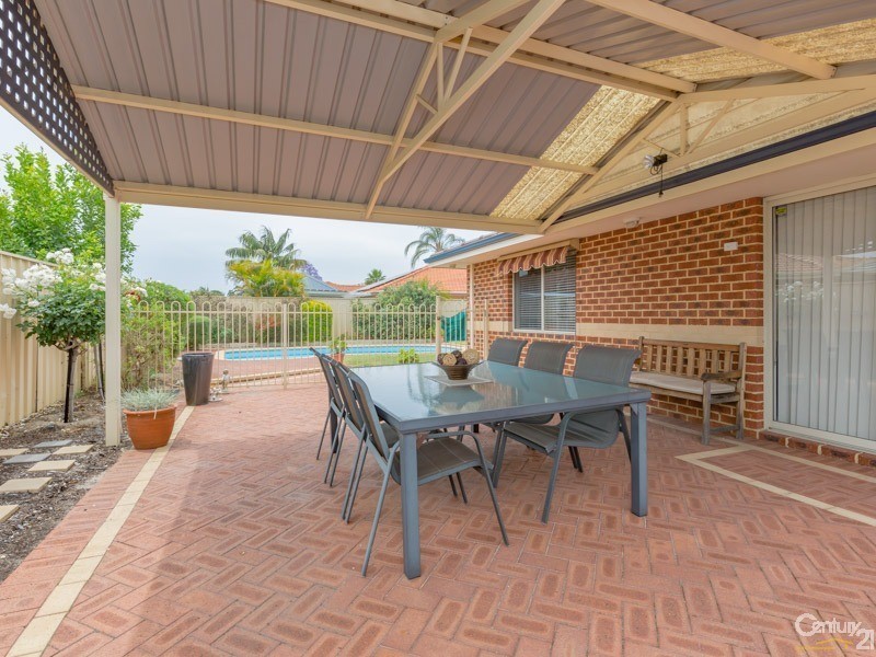 66 Flowerwood Way, Huntingdale WA 6110