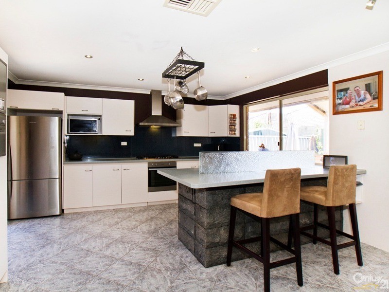 20 Schaffers Place, Thornlie WA 6108