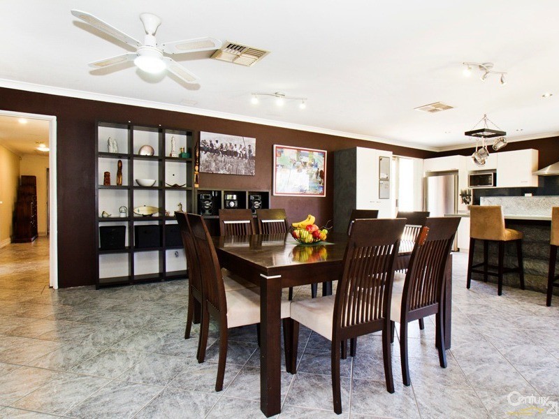 20 Schaffers Place, Thornlie WA 6108