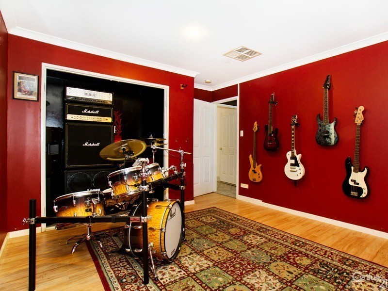 20 Schaffers Place, Thornlie WA 6108