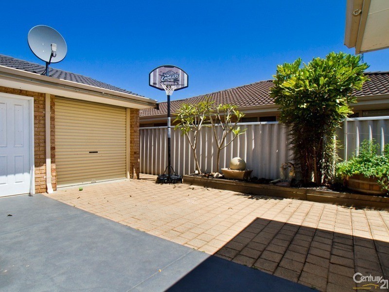 20 Schaffers Place, Thornlie WA 6108