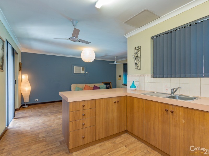 24 Merino Court, Thornlie WA 6108