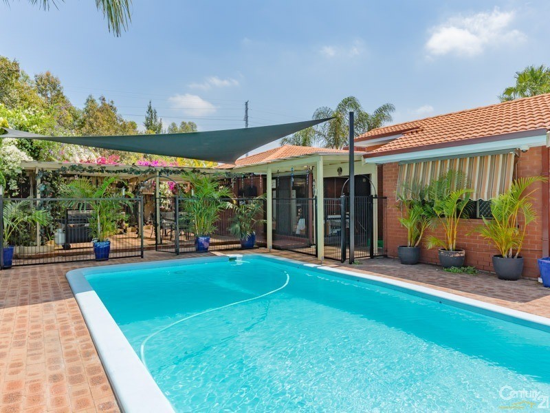 24 Merino Court, Thornlie WA 6108