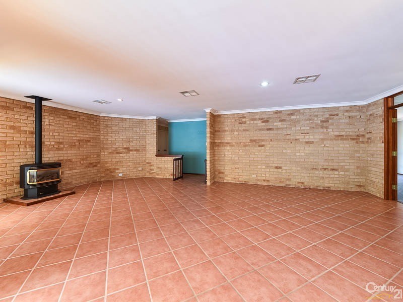 4 Boree Road, Kalamunda WA 6076