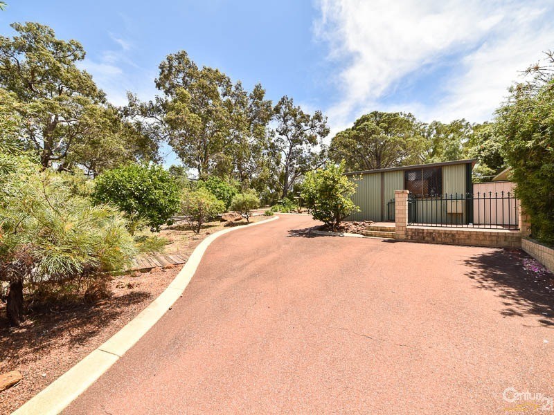 4 Boree Road, Kalamunda WA 6076