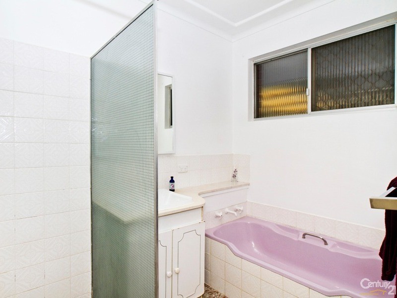 13 Mountain View, Kelmscott WA 6111