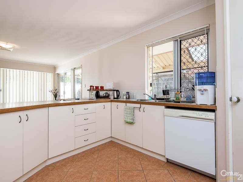 2/3 Bindoon Loop, Huntingdale WA 6110