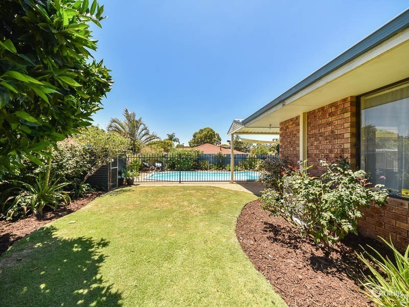 18 Bardwell Street, Thornlie WA 6108