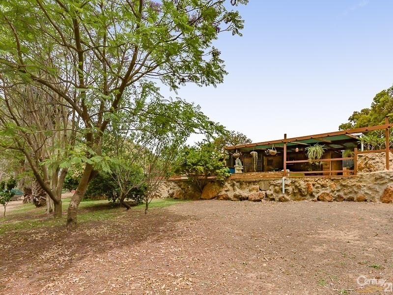 7 Wallangarra Drive North, Bedfordale WA 6112