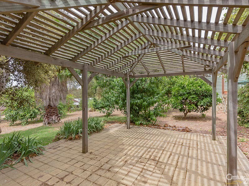 7 Wallangarra Drive North, Bedfordale WA 6112