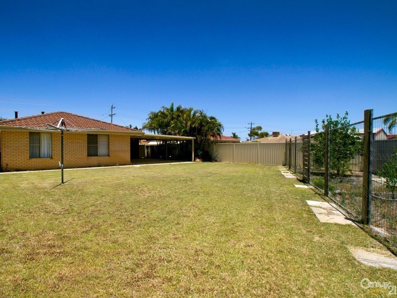 9 Bellbird Avenue, Huntingdale WA 6110