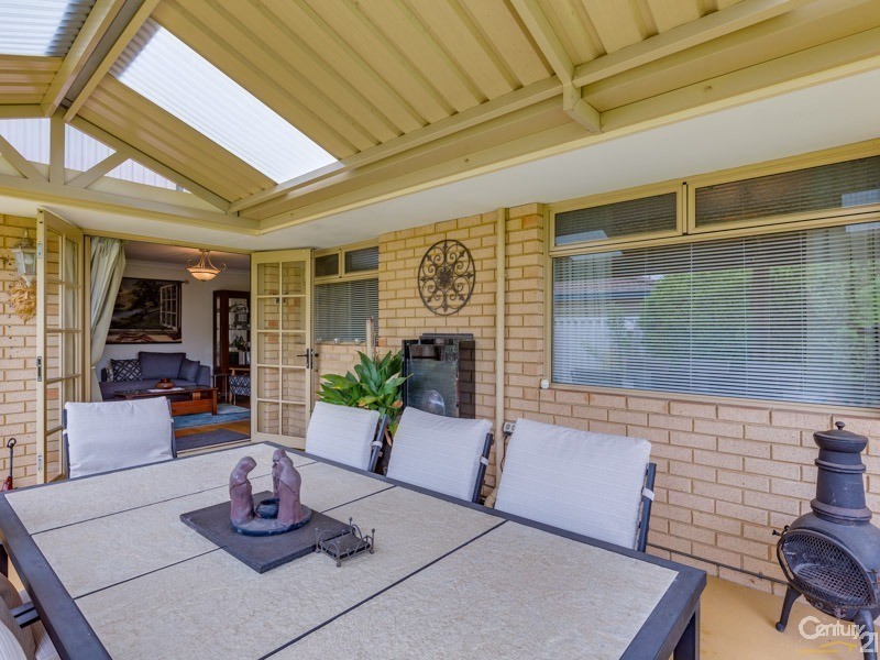 11 Murdoch Road, Thornlie WA 6108