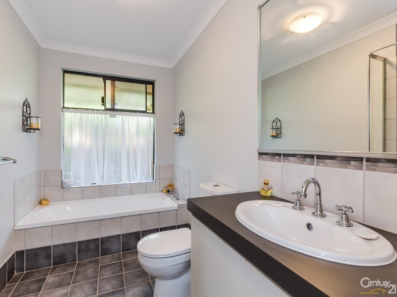 4/19 Bernice Way, Thornlie WA 6108