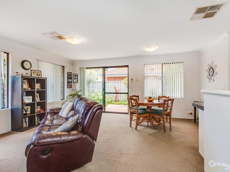 4/19 Bernice Way, Thornlie WA 6108