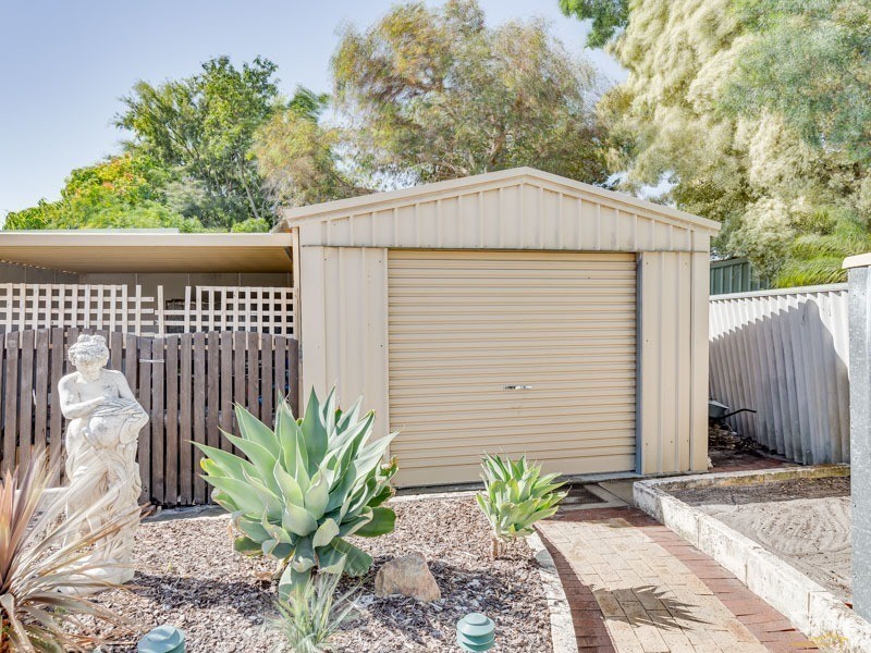 111 Meller Road, Bibra Lake WA 6163