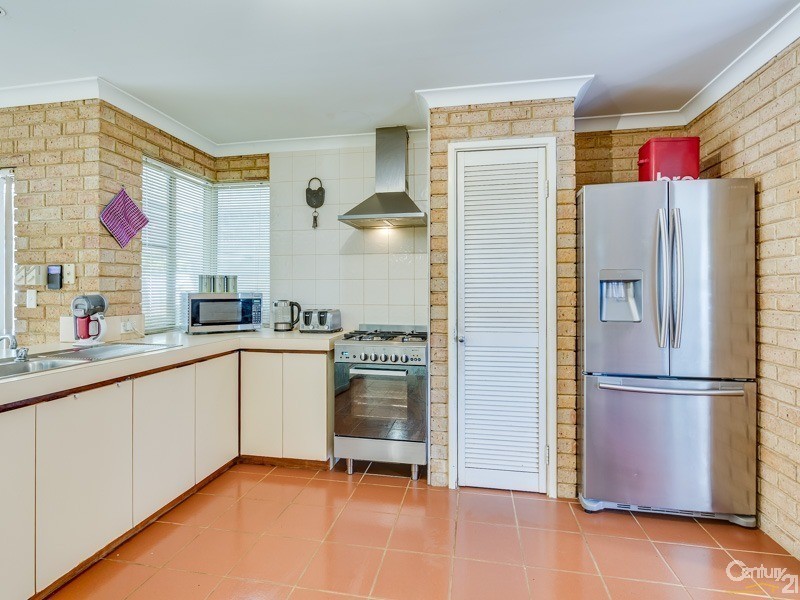 111 Meller Road, Bibra Lake WA 6163