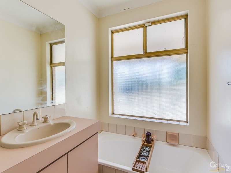 111 Meller Road, Bibra Lake WA 6163