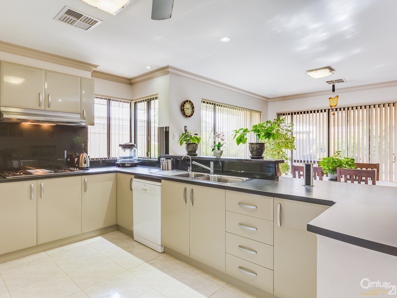 36 Anchorage Loop, Canning Vale WA 6155