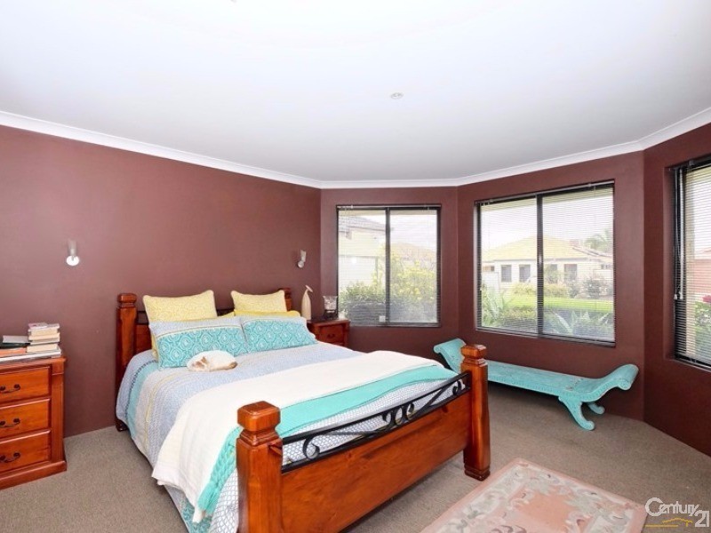 12 Oxburgh Link, Success WA 6164