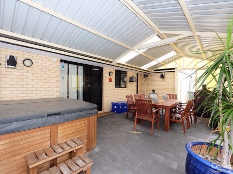 12 Oxburgh Link, Success WA 6164