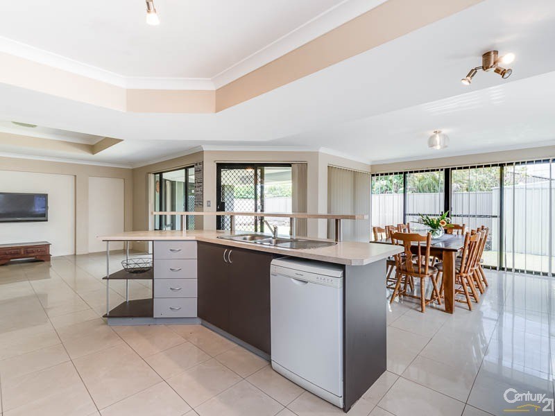 5 Waterview Parade, Southern River WA 6110