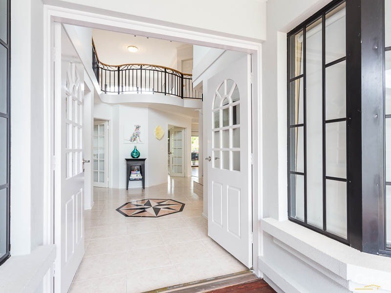 8 Bennett Drive, Canning Vale WA 6155