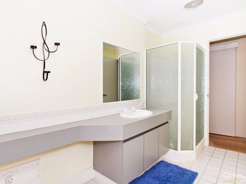 121 Warton Road, Thornlie WA 6108