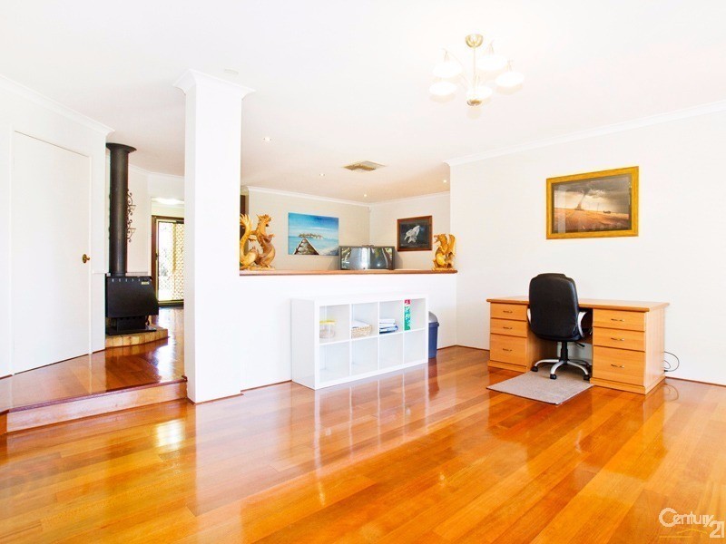 121 Warton Road, Thornlie WA 6108