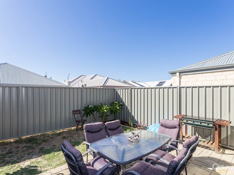 20/191 Railway Avenue, Kelmscott WA 6111