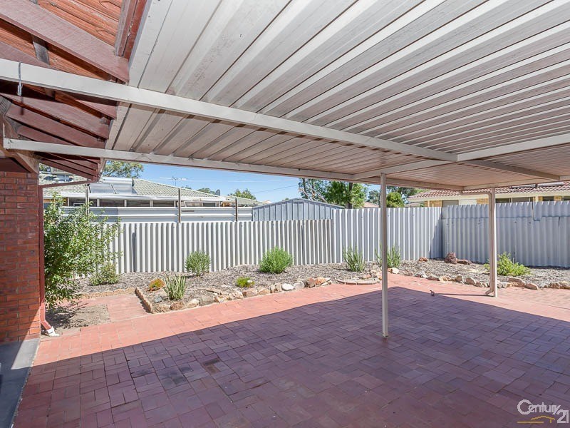 14 Jacobsen Way, Thornlie WA 6108