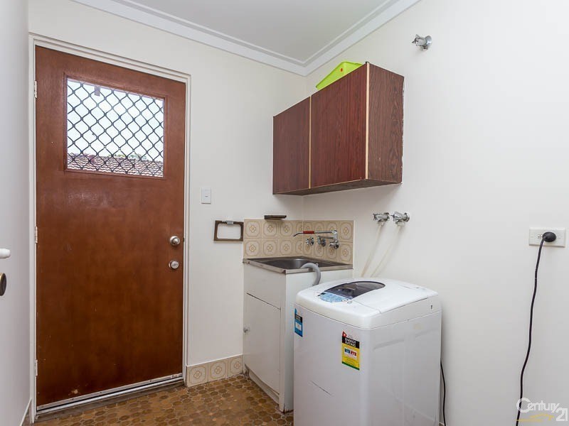 14 Jacobsen Way, Thornlie WA 6108