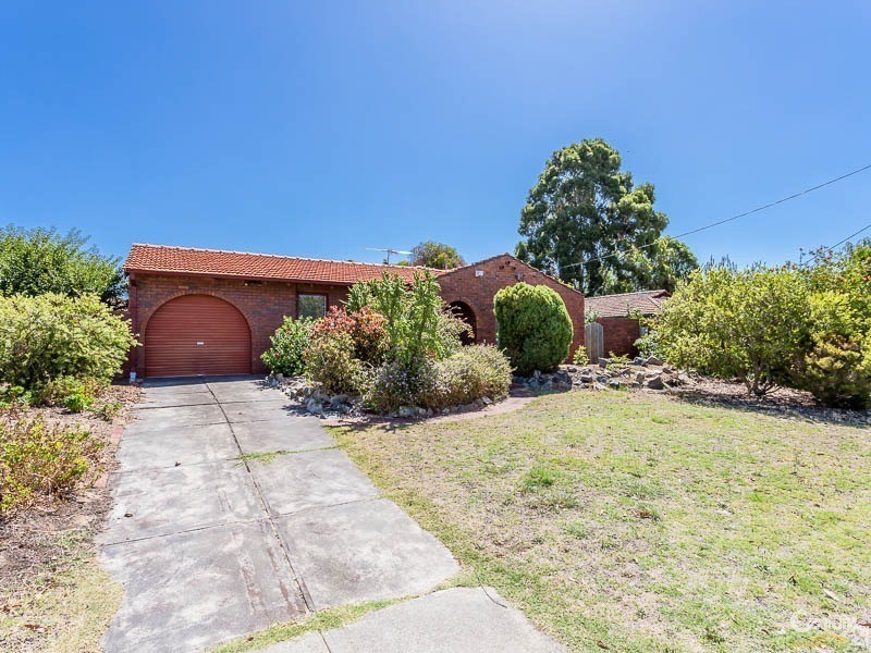 14 Jacobsen Way, Thornlie WA 6108