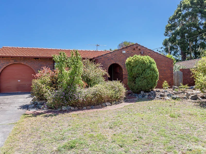 14 Jacobsen Way, Thornlie WA 6108