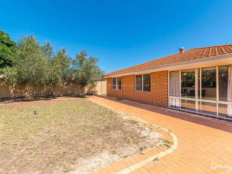 14 Cayman Place, Kenwick WA 6107