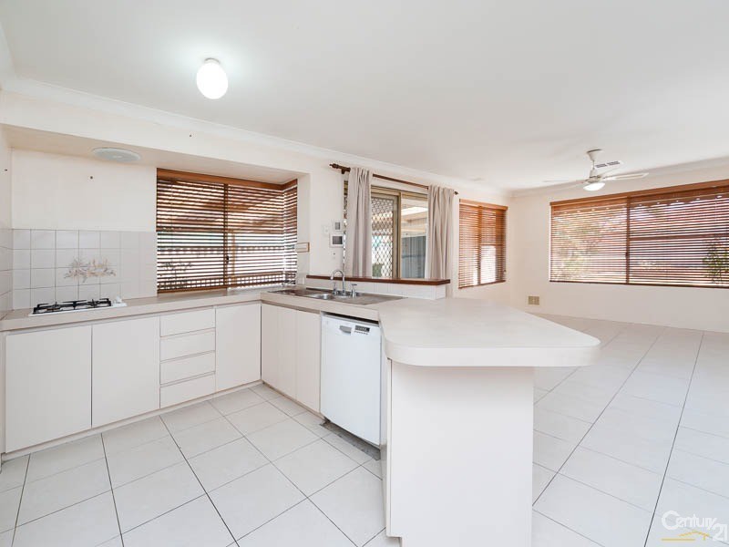 35 Barraberry Retreat, Canning Vale WA 6155