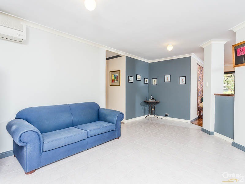 10 Baningan Avenue, Success WA 6164