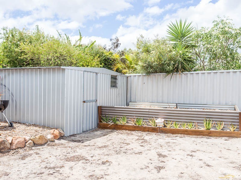 10 Baningan Avenue, Success WA 6164