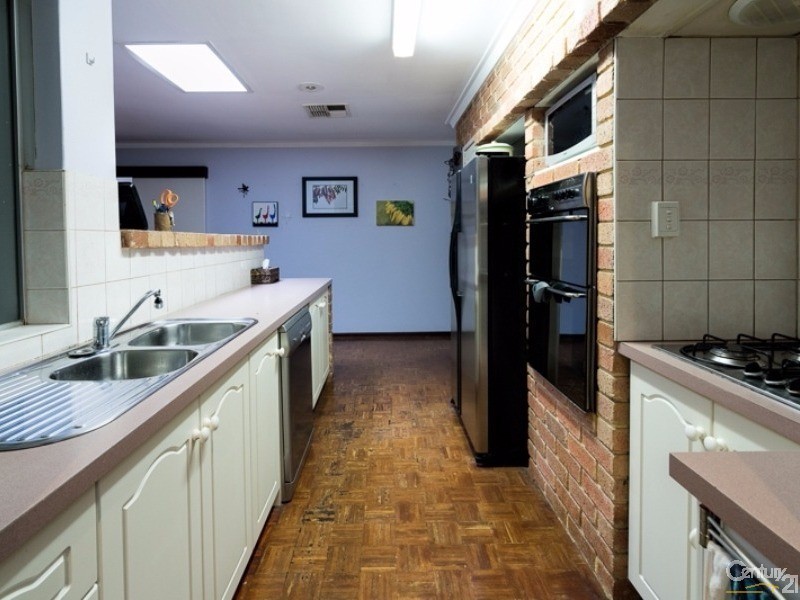 60 Evelyn Street, Gosnells WA 6110