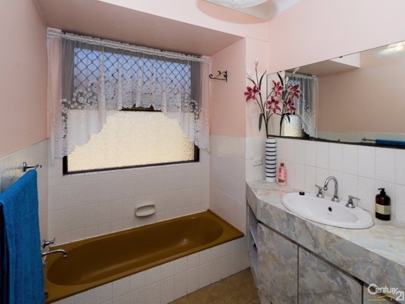 60 Evelyn Street, Gosnells WA 6110